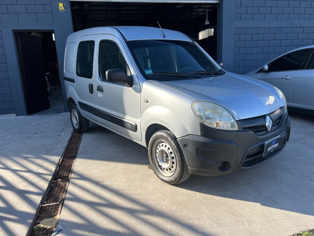 RENAULT KANGOO 1.6 CONFORT 5AS 2015