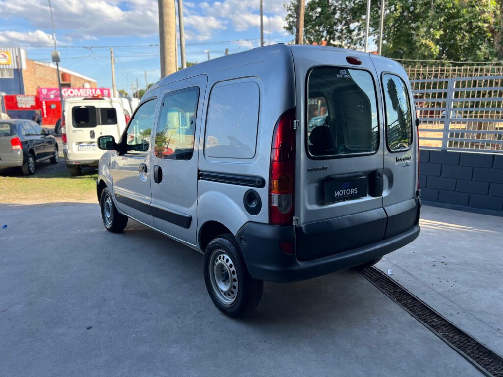 RENAULT KANGOO 1.6 CONFORT 5AS 2015