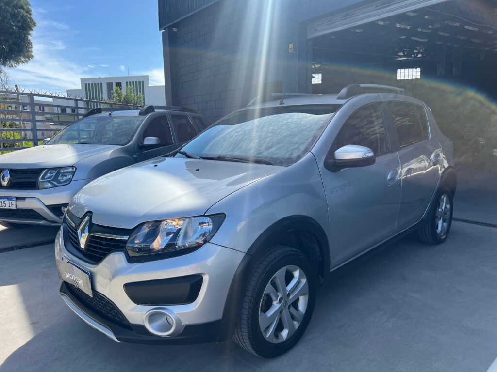 RENAULT SANDERO STEPWAY 1.6 PRIVILEGE 2017