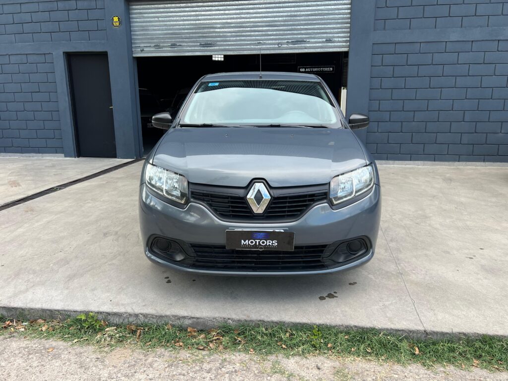 RENAULT LOGAN 1.6 AUTHENTIQUE 2015