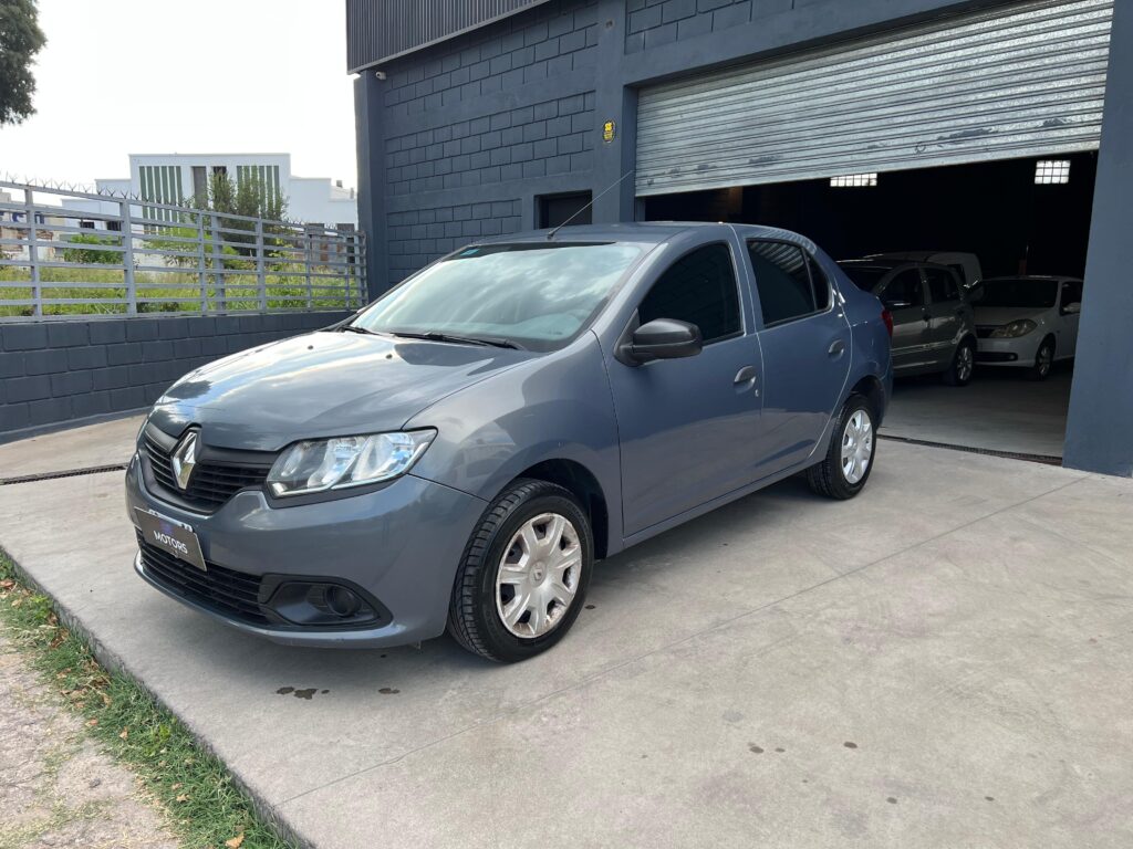 RENAULT LOGAN 1.6 AUTHENTIQUE 2015