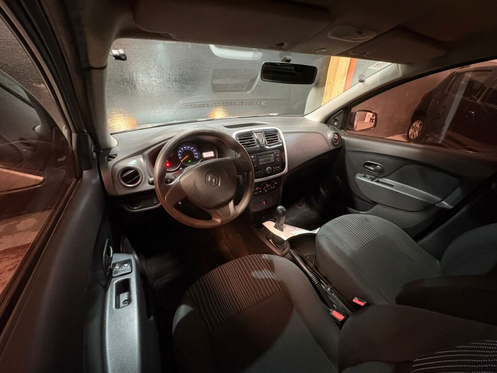 RENAULT SANDERO 1.6 EXPRESSION 2015