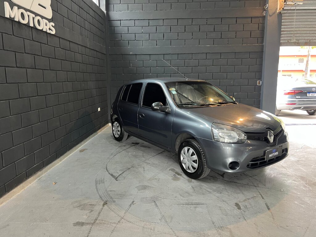 RENAULT CLIO 1.2 CONFORT C/GNC 2013