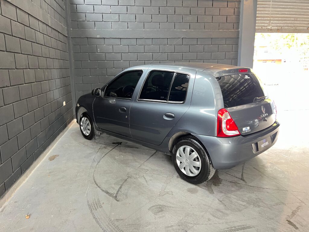 RENAULT CLIO 1.2 CONFORT C/GNC 2013