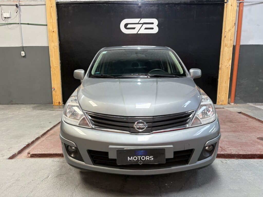 NISSAN TIIDA 1.8 VISIA 2014