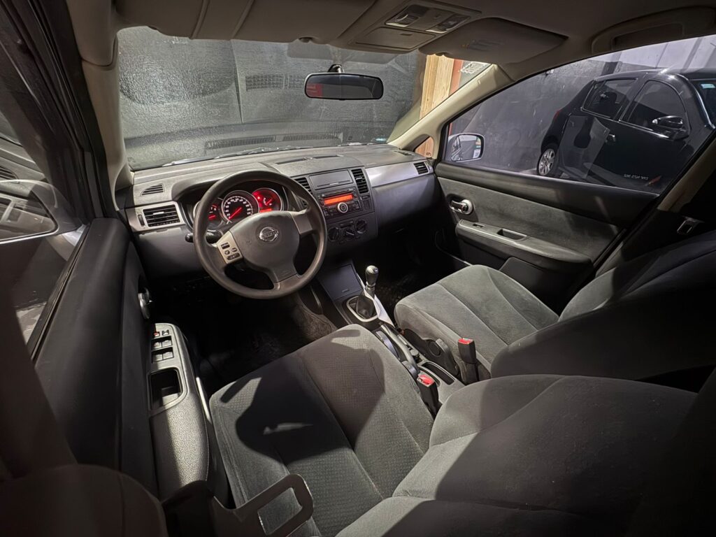 NISSAN TIIDA 1.8 VISIA 2014