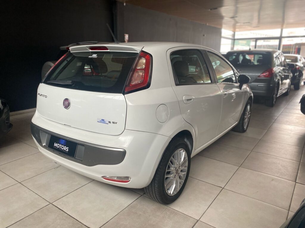 FIAT PUNTO 1.6 ESSENCE 2014