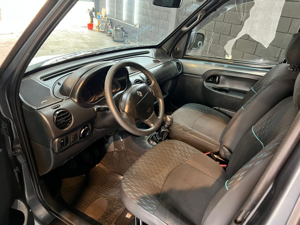 RENAULT KANGOO 1.6 AUTHENTIQUE PLUS C/GNC 2017