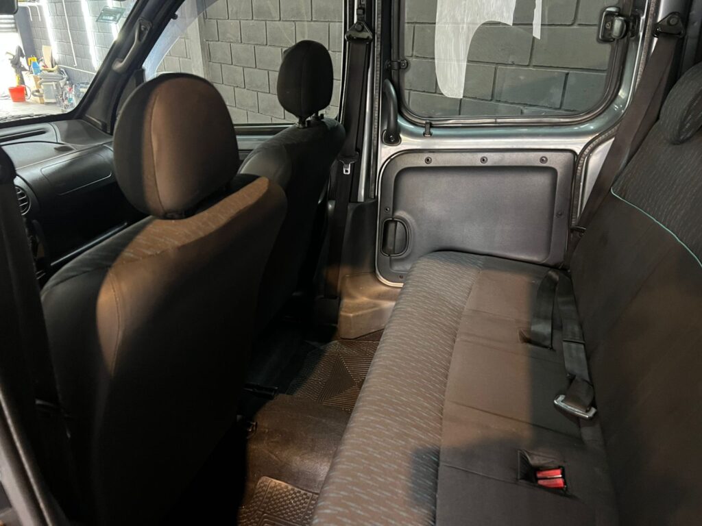 RENAULT KANGOO 1.6 AUTHENTIQUE PLUS C/GNC 2017