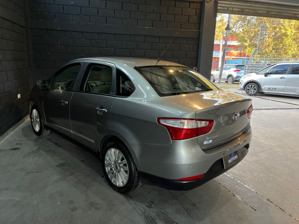 FIAT GRAND SIENA 1.6 ESSENCE 2016