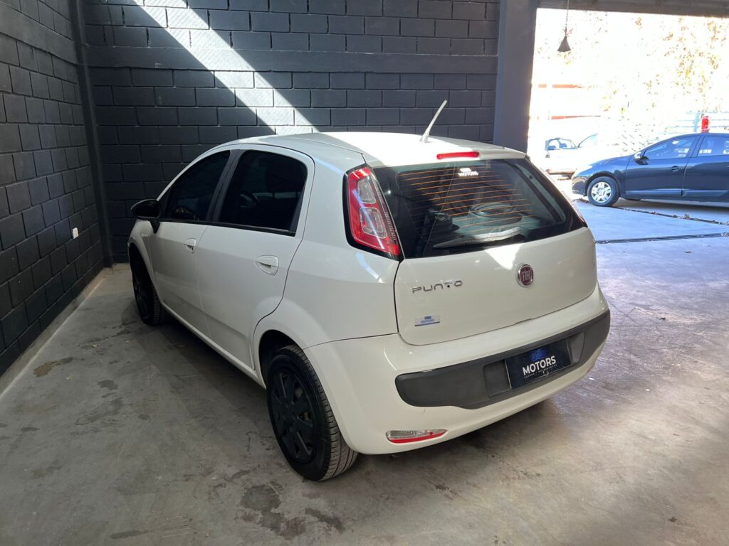 FIAT PUNTO 1.4 ATRACTIVE TOP 2013
