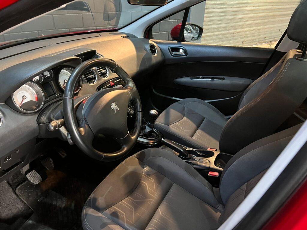 PEUGEOT 308 1.6 ALLURE 2017