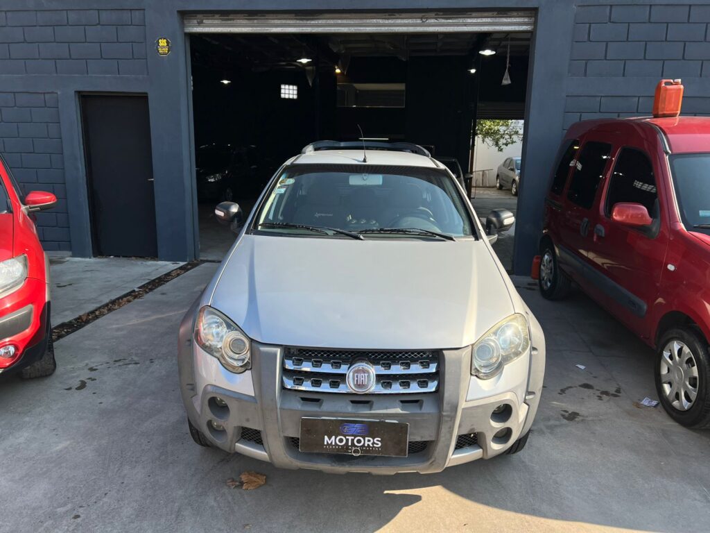 FIAT PALIO 1.6 ADVENTURE C/GNC 2011