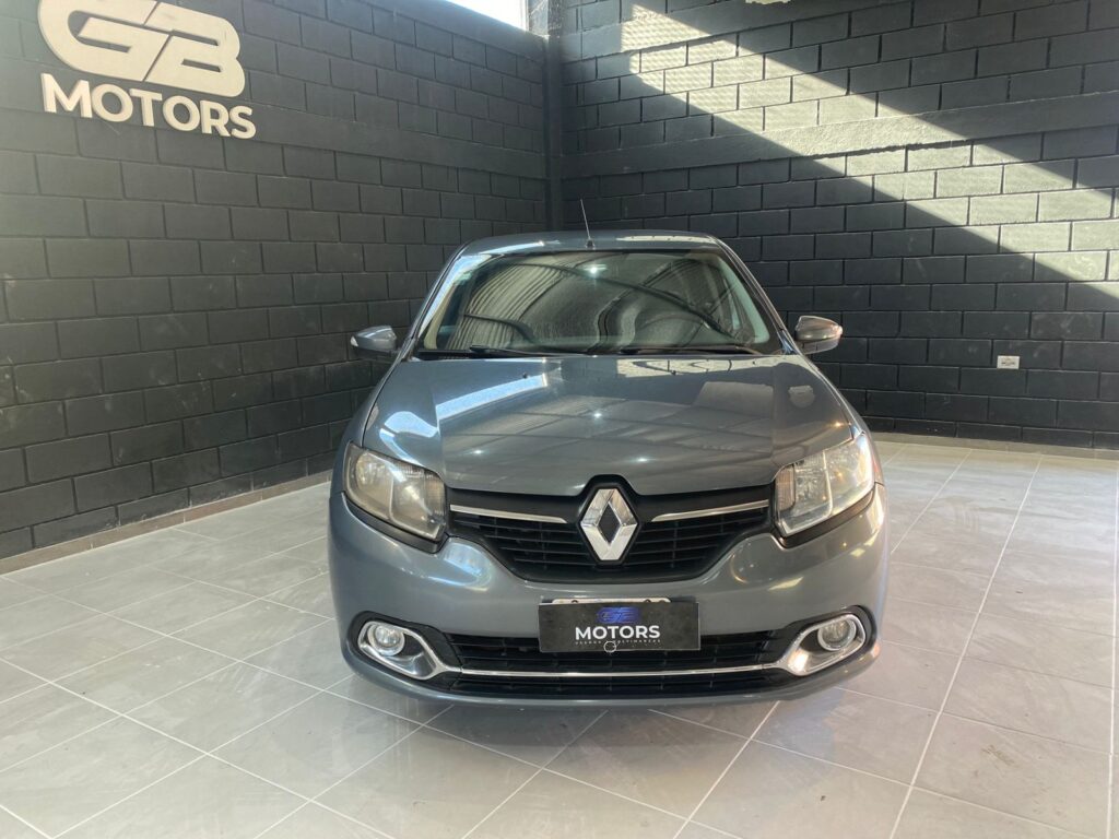 RENAULT LOGAN 1.6 PRIVILEGE C/GNC 2014