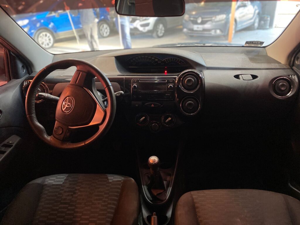 TOYOTA ETIOS 1.5 XLS 2016