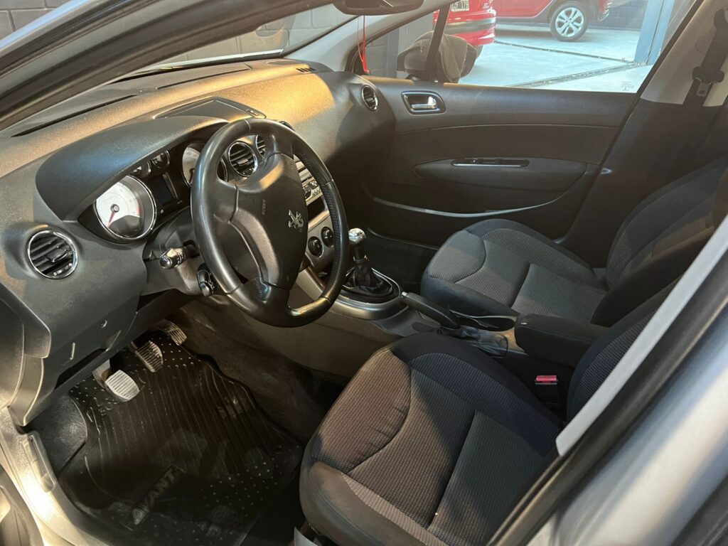 PEUGEOT 308 1.6 ALLURE NAV 2015