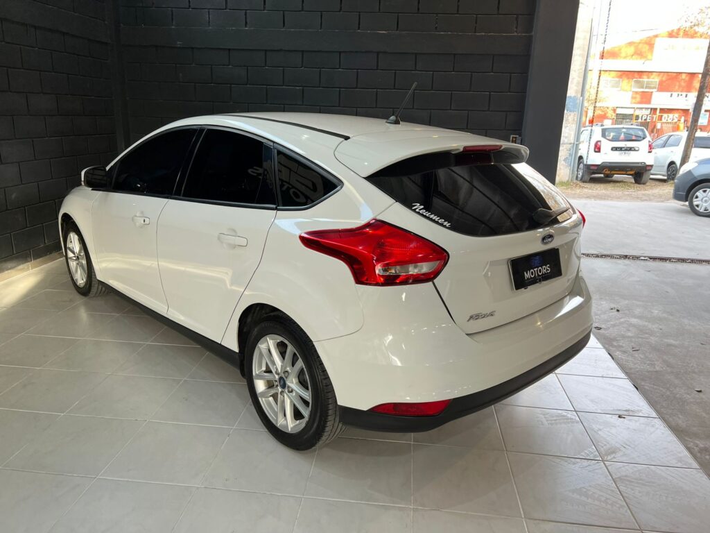 FORD FOCUS 2.0 SE 2016