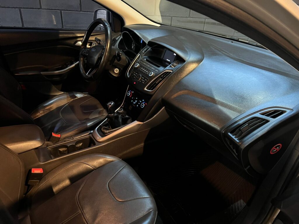 FORD FOCUS 2.0 SE 2016