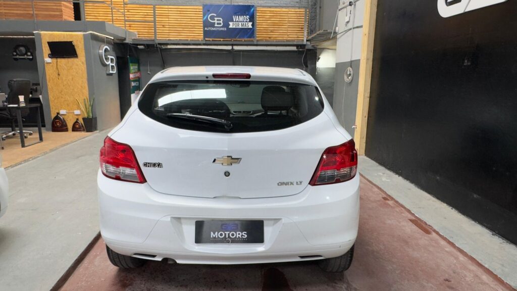 CHEVROLET ONIX 1.4 LT 2015
