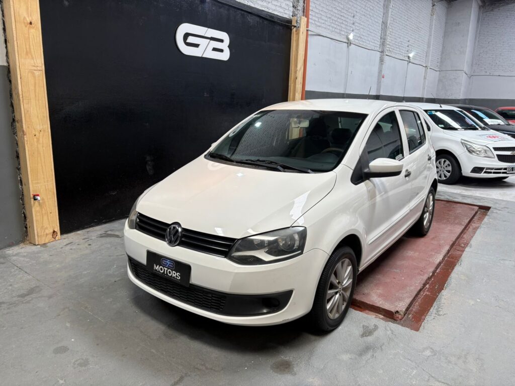 VOLKSWAGEN FOX 1.6 CONFORTLINE 2012
