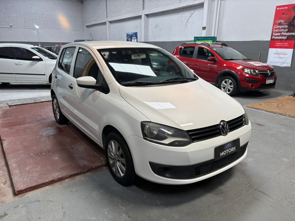 VOLKSWAGEN FOX 1.6 CONFORTLINE 2012