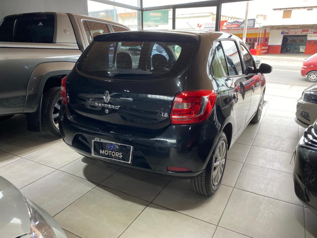 RENAULT SANDERO 1.6 DYNAMIQUE C/GNC 2015