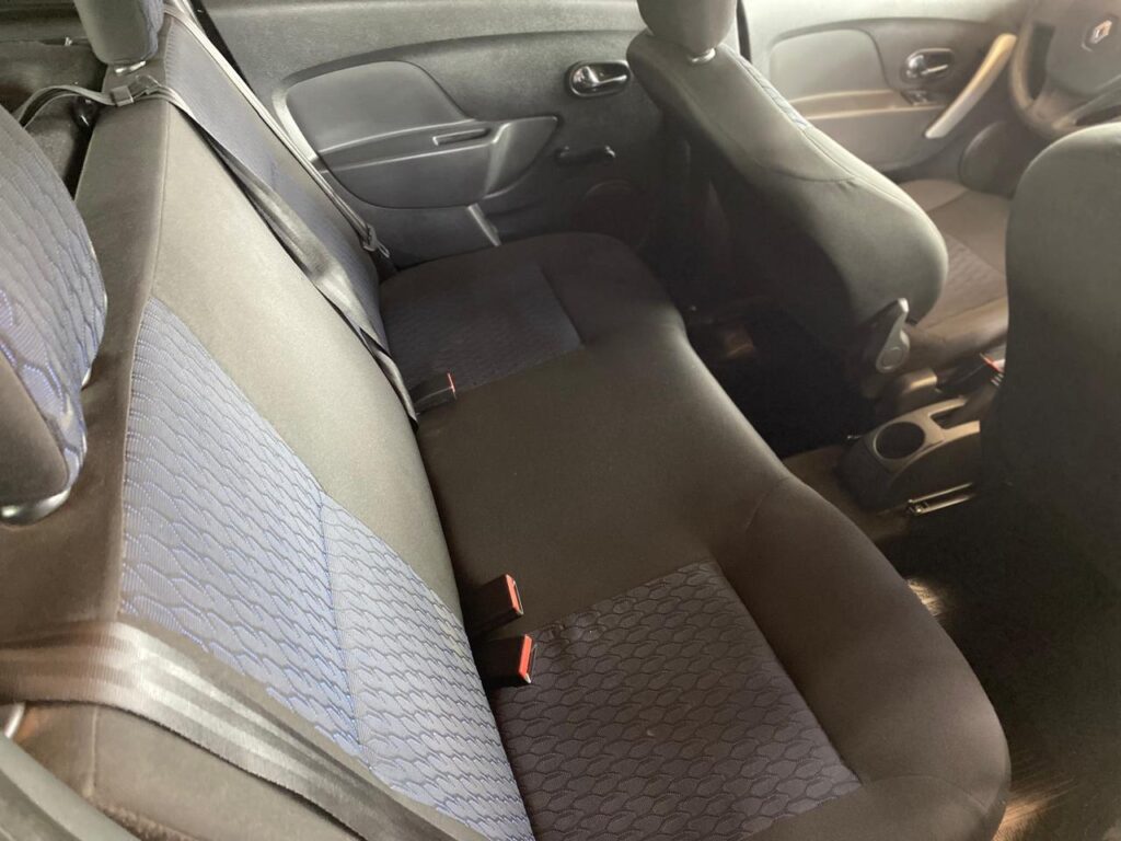 RENAULT SANDERO 1.6 DYNAMIQUE C/GNC 2015