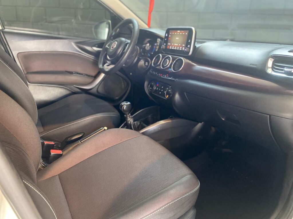 FIAT CRONOS 1.8 PRESICION 2019