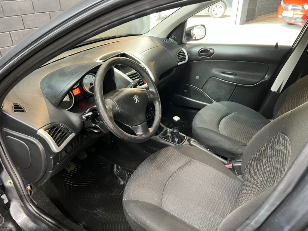 PEUGEOT 207 1.4 XR ACTIV 2014