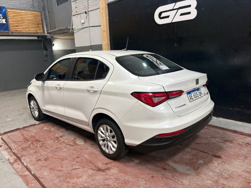 FIAT CRONOS 1.3 DRIVE C/GNC 2021