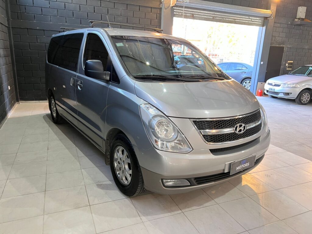 HYUNDAI H1 2.5 PREMIUM 2014