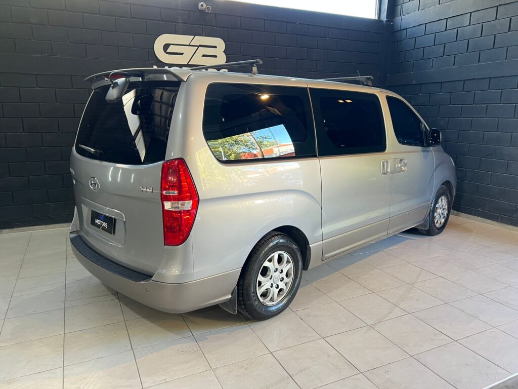 HYUNDAI H1 2.5 PREMIUM 2014