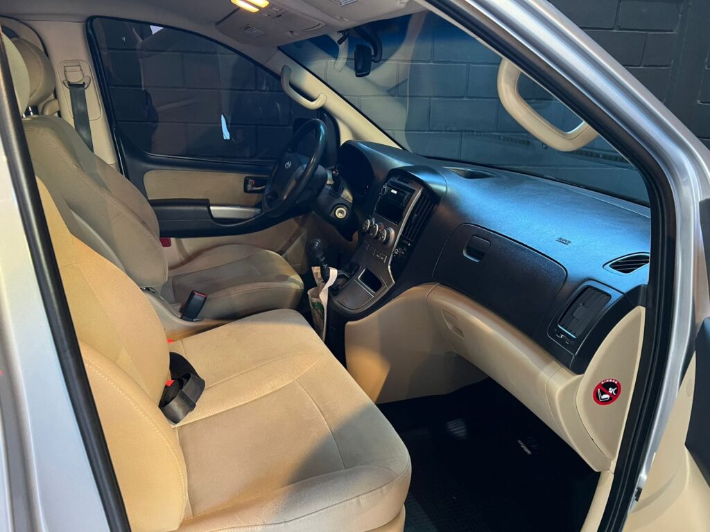 HYUNDAI H1 2.5 PREMIUM 2014