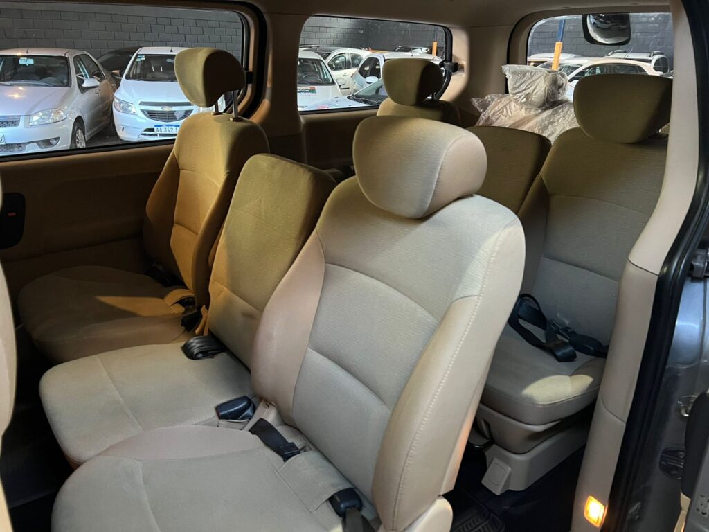 HYUNDAI H1 2.5 PREMIUM 2014
