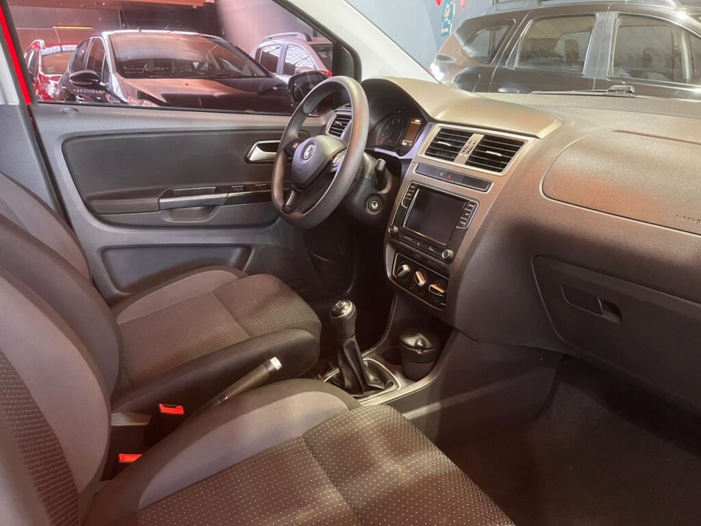 VOLKSWAGEN FOX 1.6 CONECT 2019