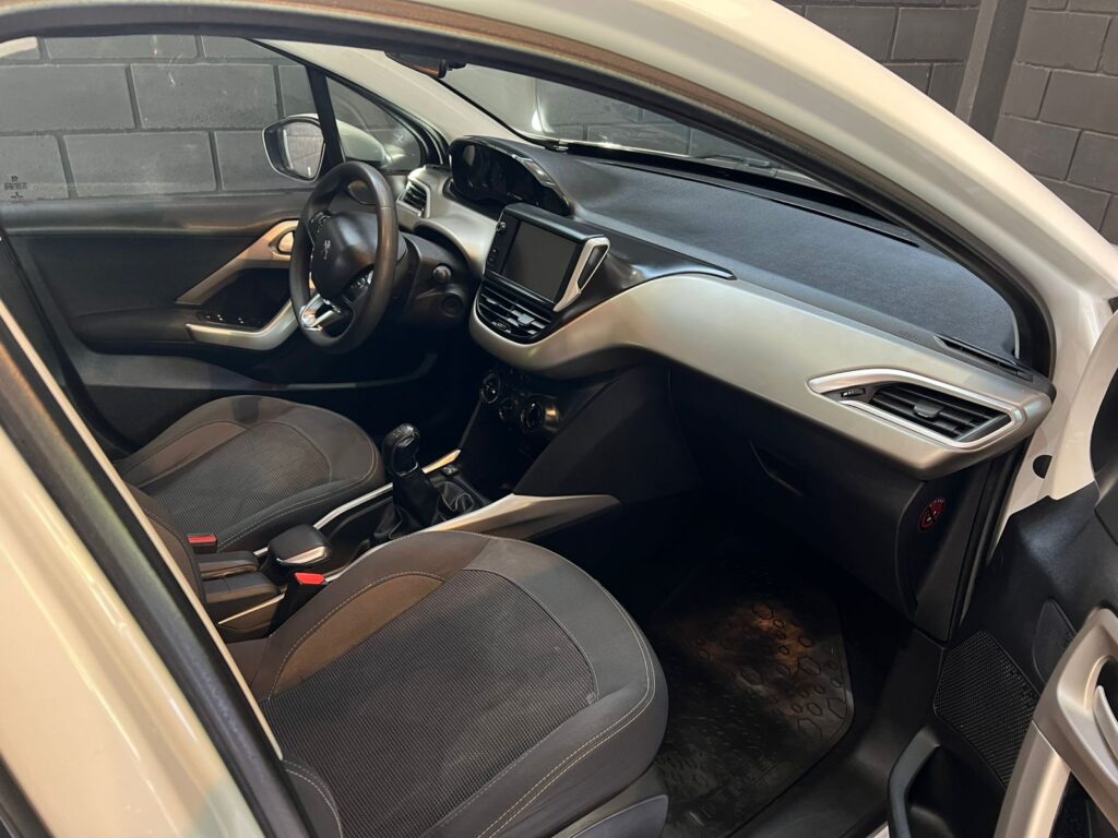 PEUGEOT 2008 1.6 ALLURE C/GNC 2017