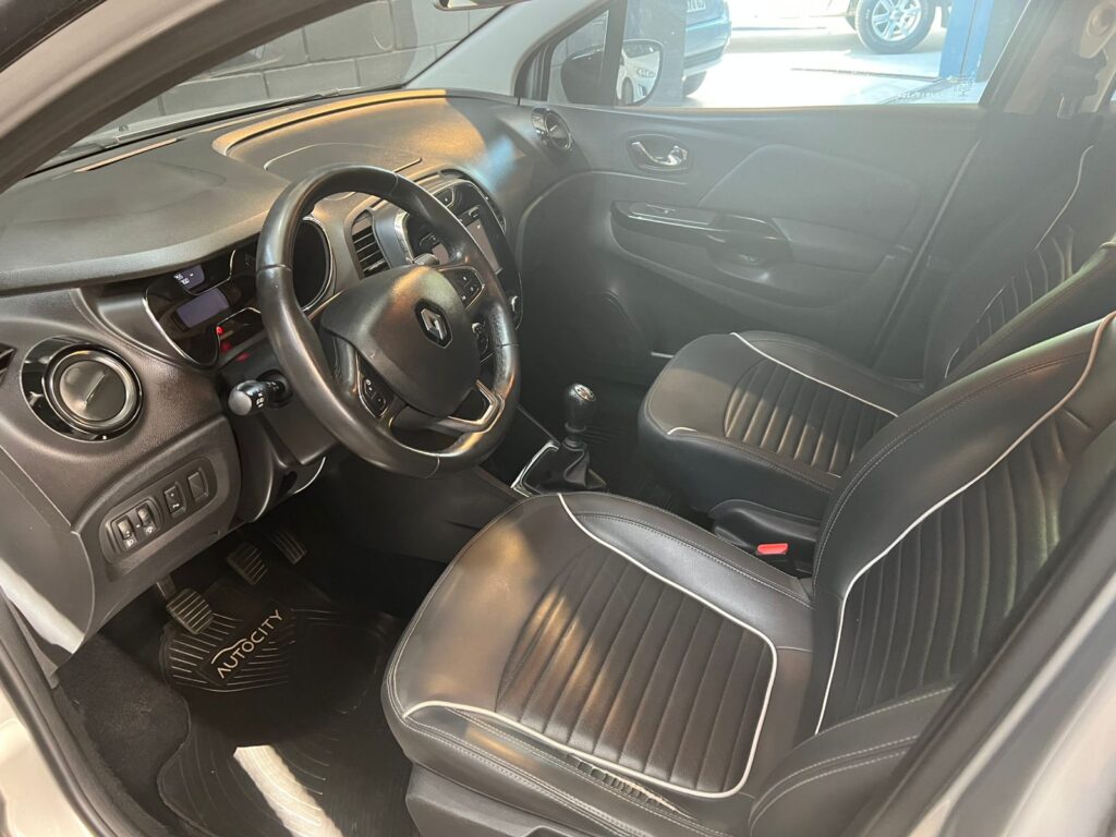 RENAULT CAPTUR 2.0 INTENSE 2017