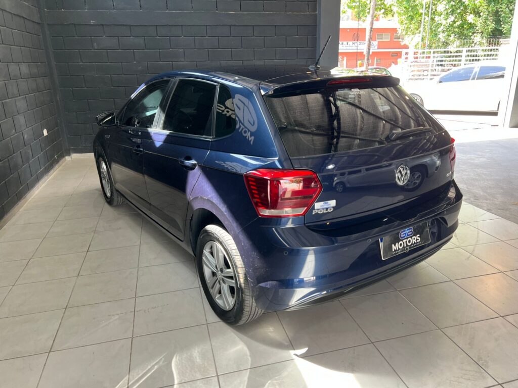 VOLKSWAGEN POLO 1.6 CONFORTLINE 2018
