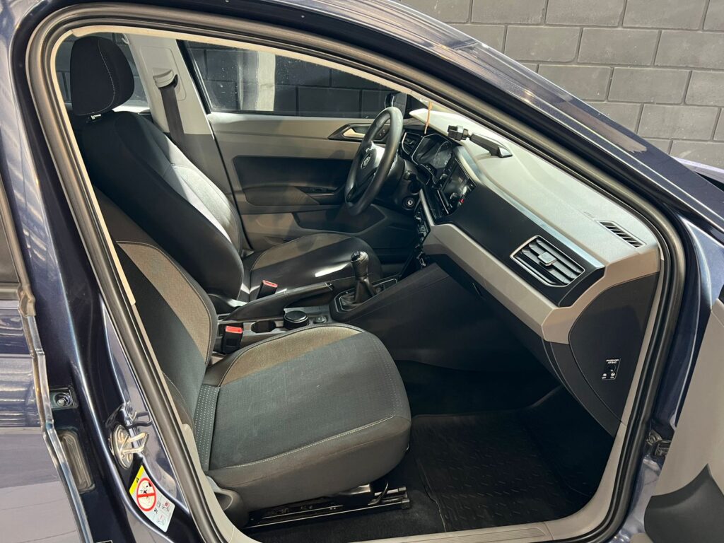 VOLKSWAGEN POLO 1.6 CONFORTLINE 2018