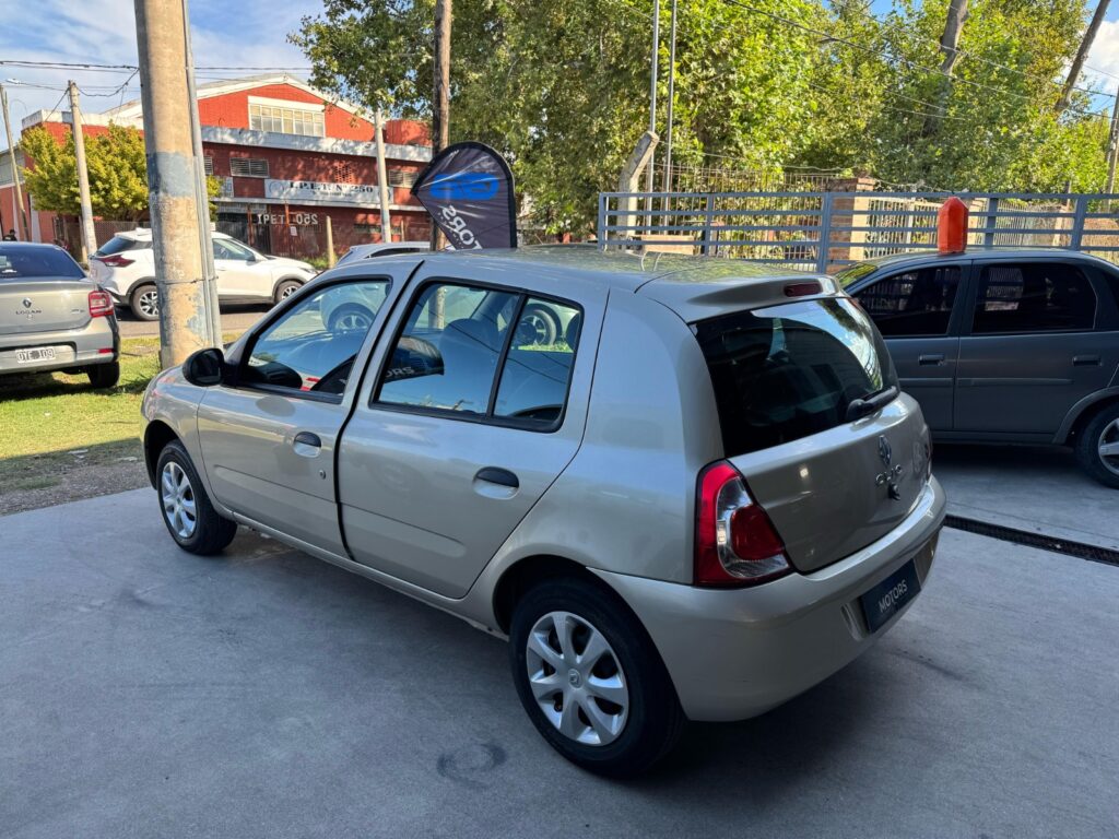 RENAULT CLIO 1.2 CONFORT PLUS C/GNC 2014