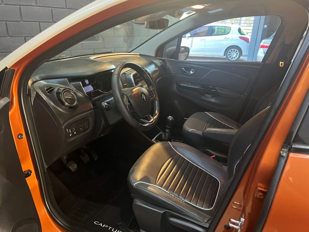 RENAULT CAPTUR 2.0 INTENS BICOLOR 2018