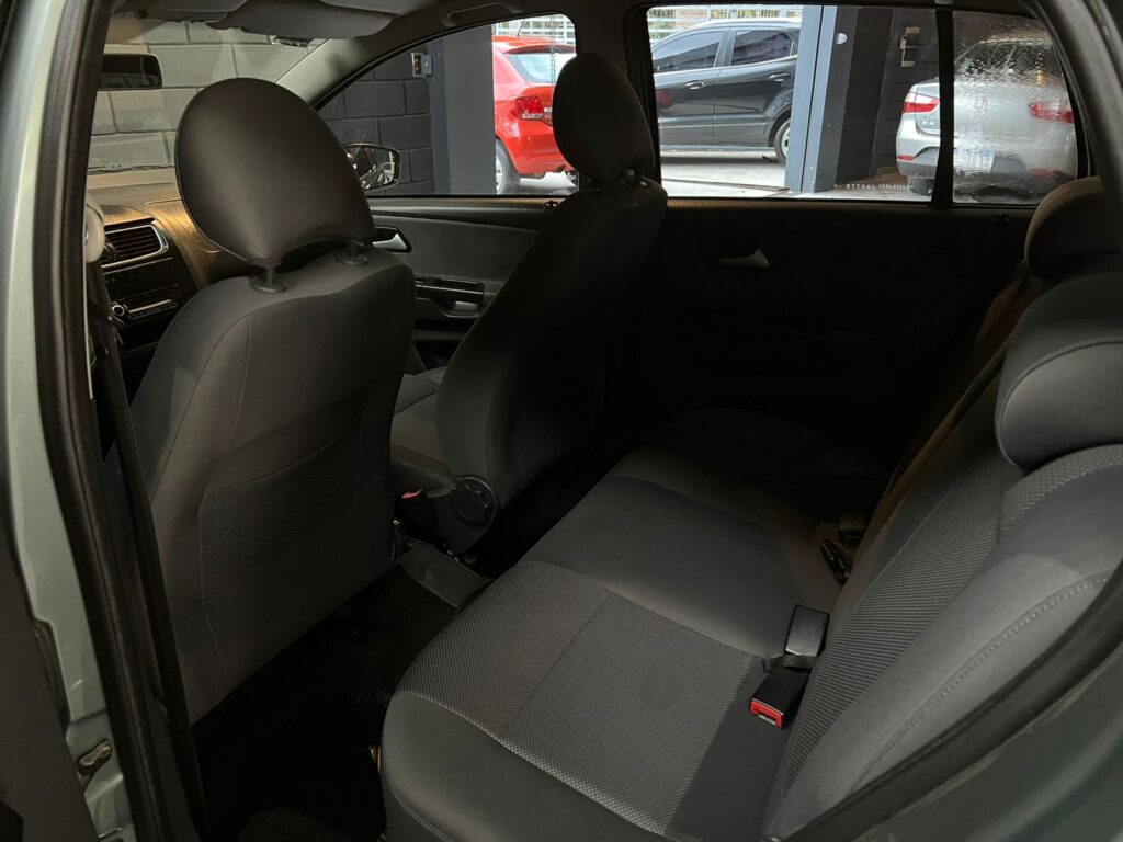 VOLKSWAGEN FOX 1.6 TRENDLINE 2011