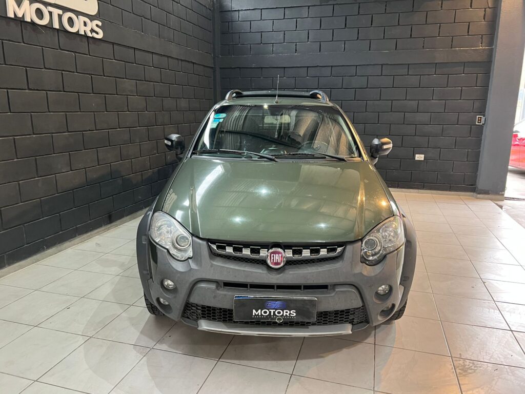 FIAT STRADA 1.6 ADVENTURE LOCKER C/GNC 2016