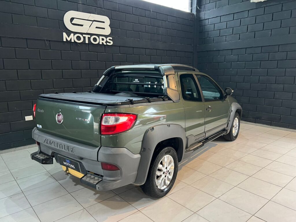 FIAT STRADA 1.6 ADVENTURE LOCKER C/GNC 2016