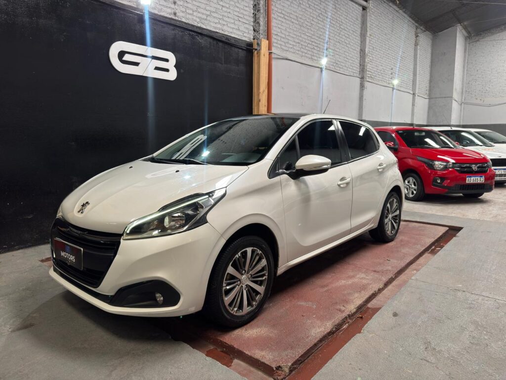 PEUGEOT 208 1.6 FELINE 2019