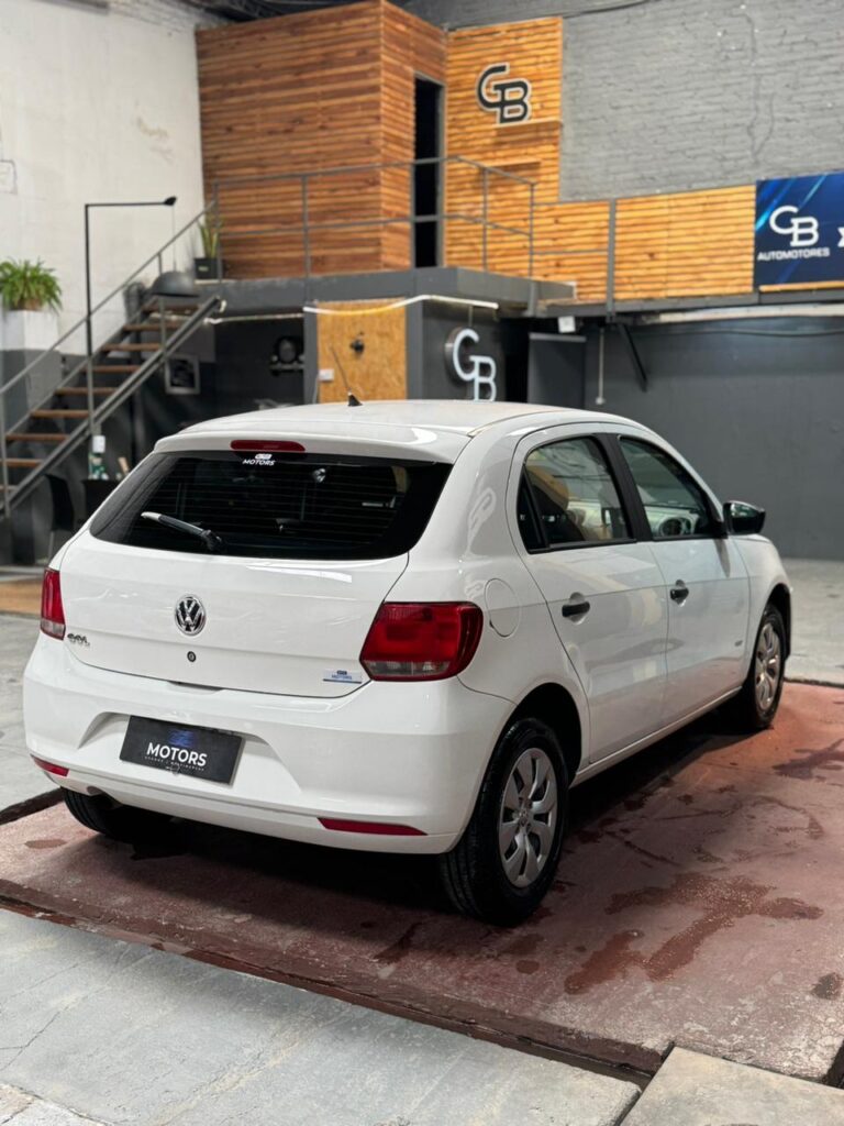 VOLKSWAGEN GOL TREND 1.6 2015