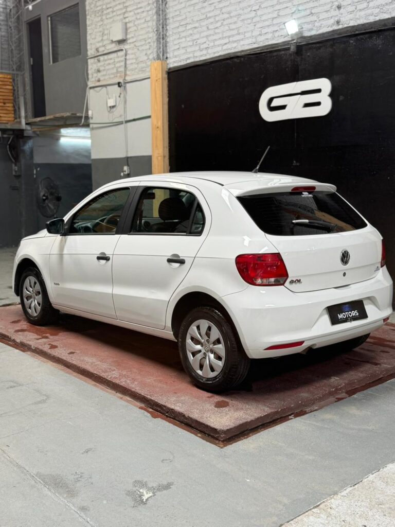 VOLKSWAGEN GOL TREND 1.6 2015