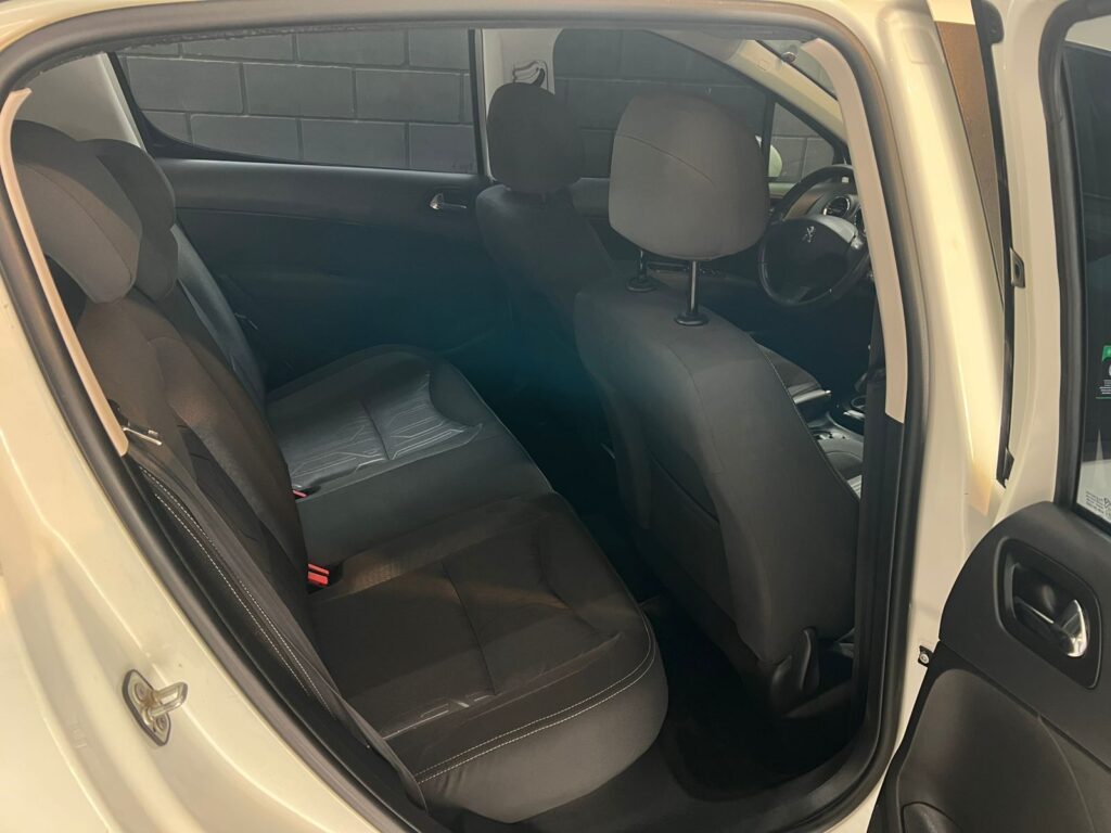 PEUGEOT 308 1.6 ALLURE NAV 2016