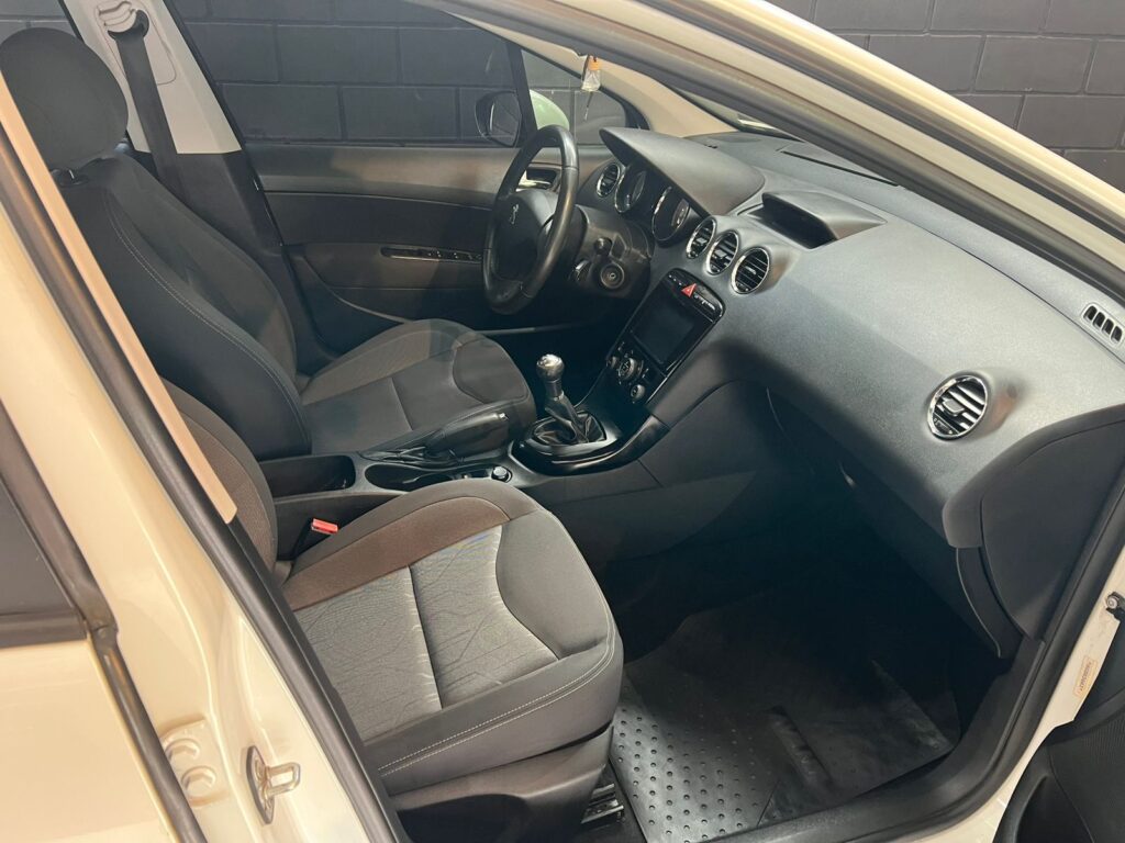 PEUGEOT 308 1.6 ALLURE NAV 2016