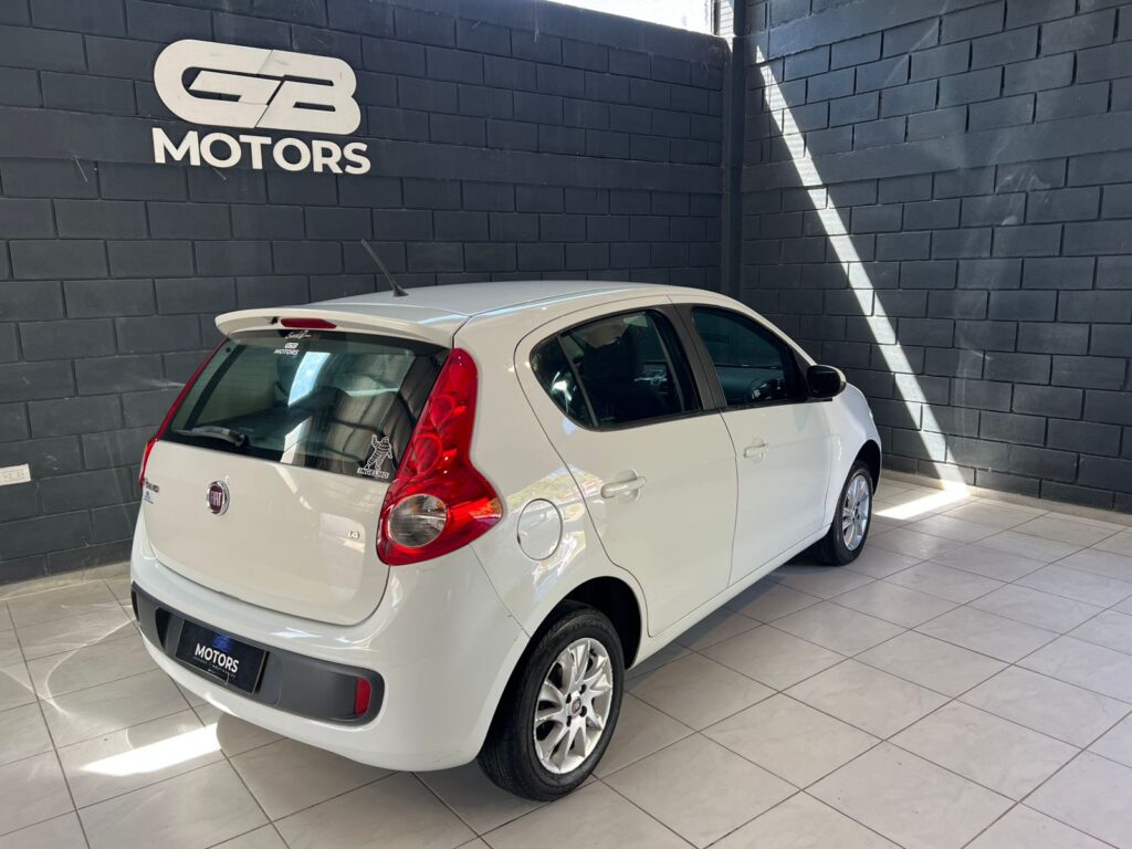 FIAT PALIO 1.4 ATTRACTIVE TOP C/GNC 2017